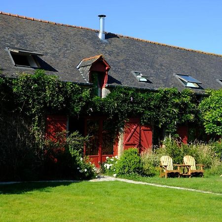 La Maison Jaune A La Janaie Parigné Exterior foto