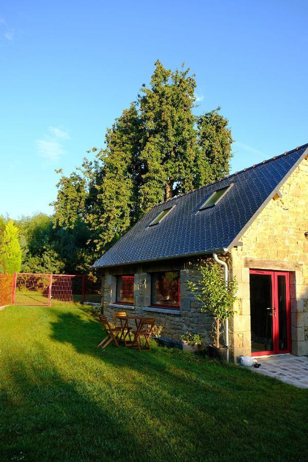 La Maison Jaune A La Janaie Parigné Exterior foto